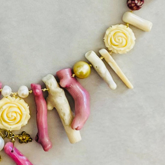 Collana corallo bambù perle Alice In Vintage