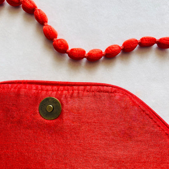 Borsa 70s tessuto ricamato Alice In Vintage