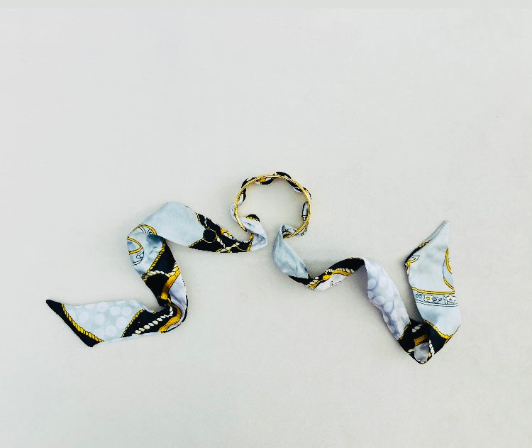 Scarf bracelet Alice In Vintage