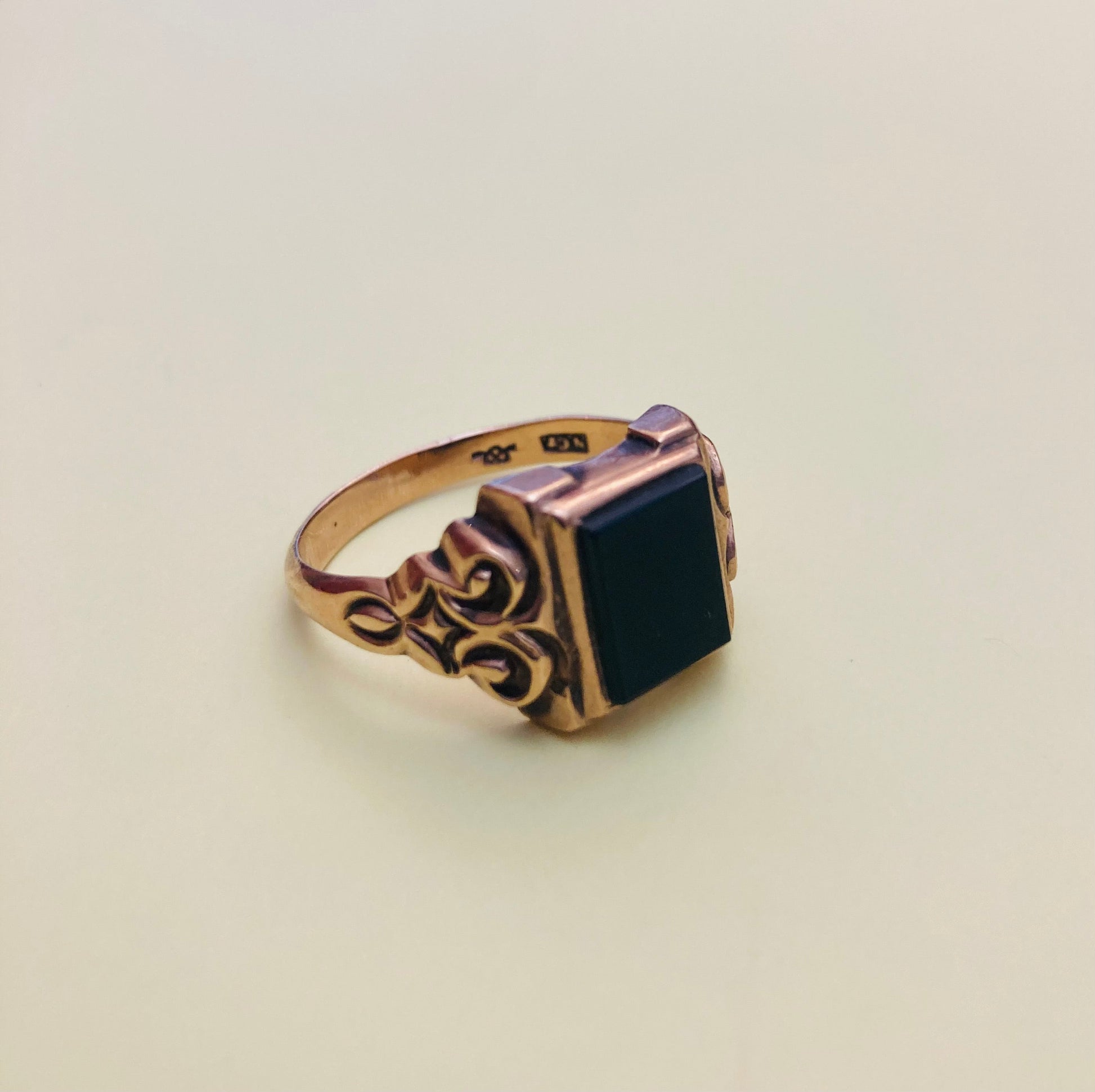 Anello uomo oro e onice Alice In Vintage