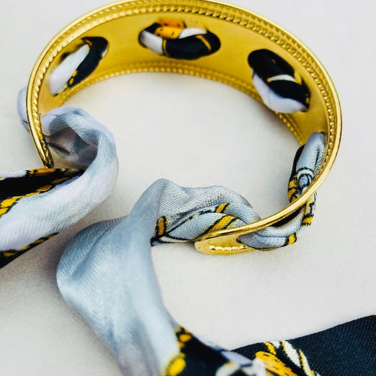 Scarf bracelet Alice In Vintage