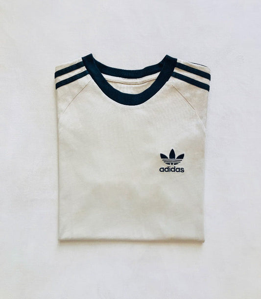 Adidas 3 stripes 90s t-shirt Alice In Vintage