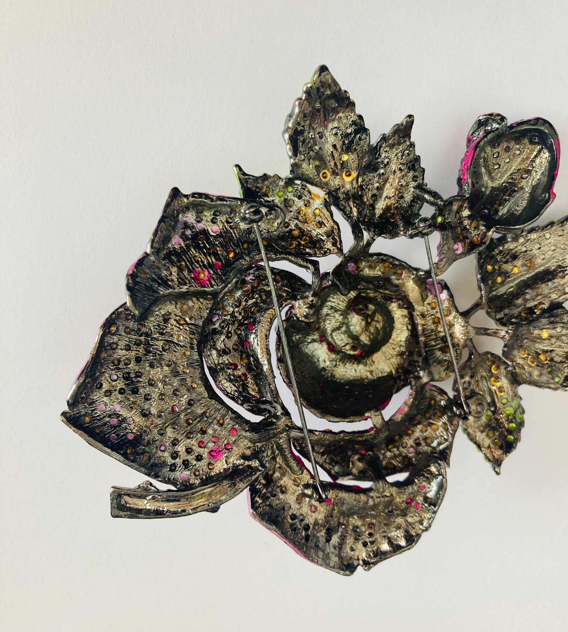 Maxi 90s brooch Alice In Vintage