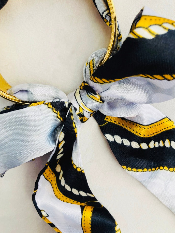 Scarf bracelet Alice In Vintage