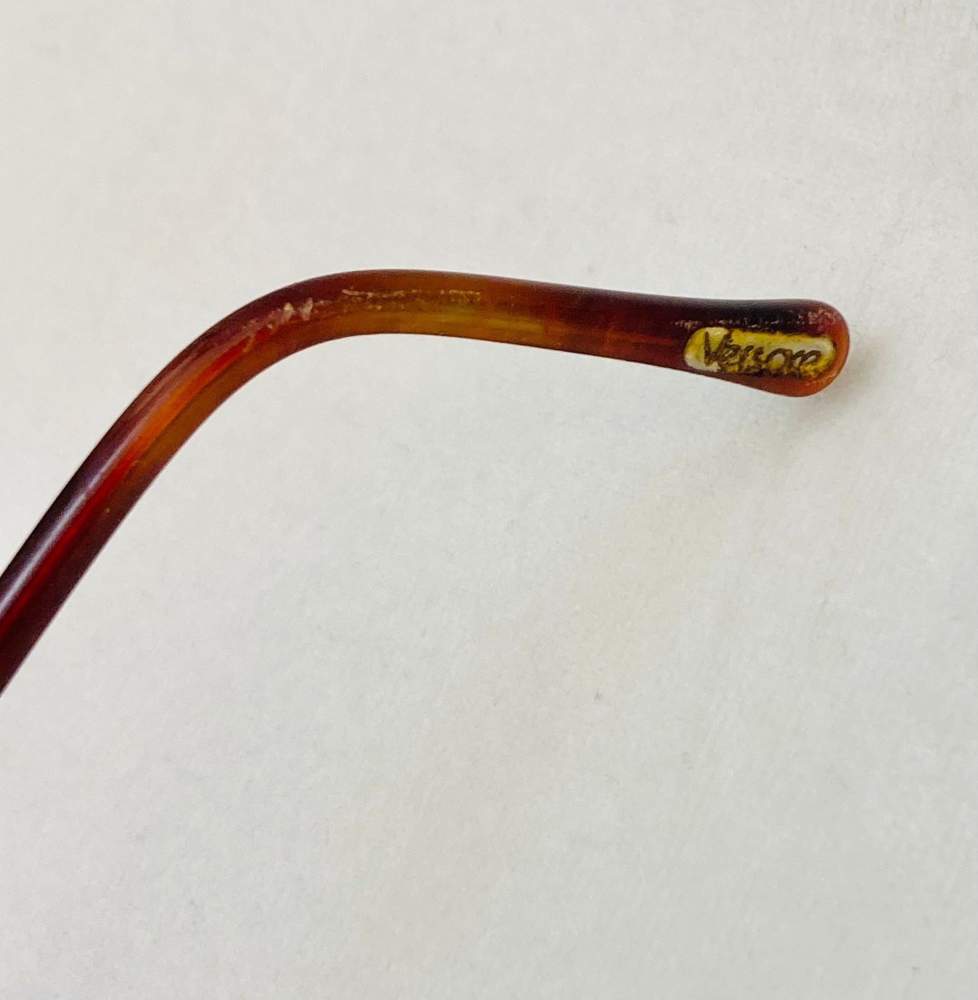 Gianni Versace 90s sunglasses Alice In Vintage