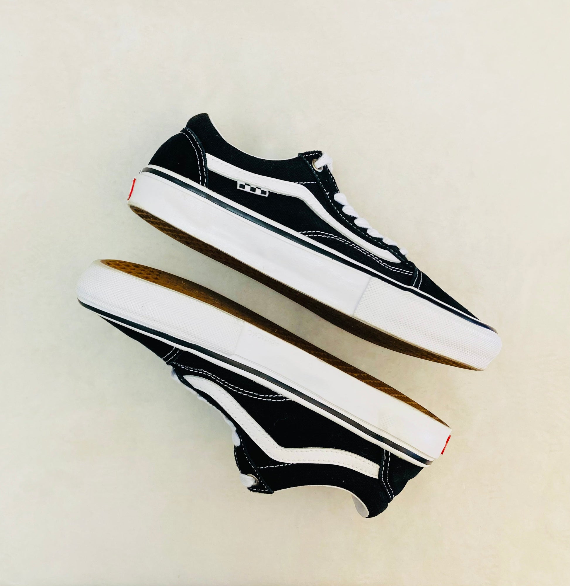 Vans new skate classics Alice In Vintage