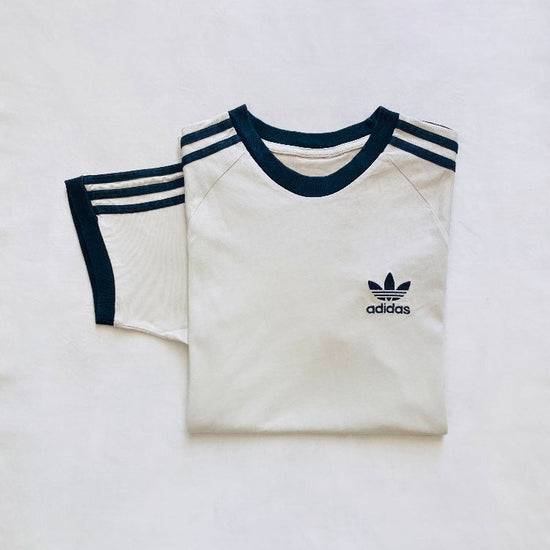 Adidas 3 stripes 90s t-shirt Alice In Vintage