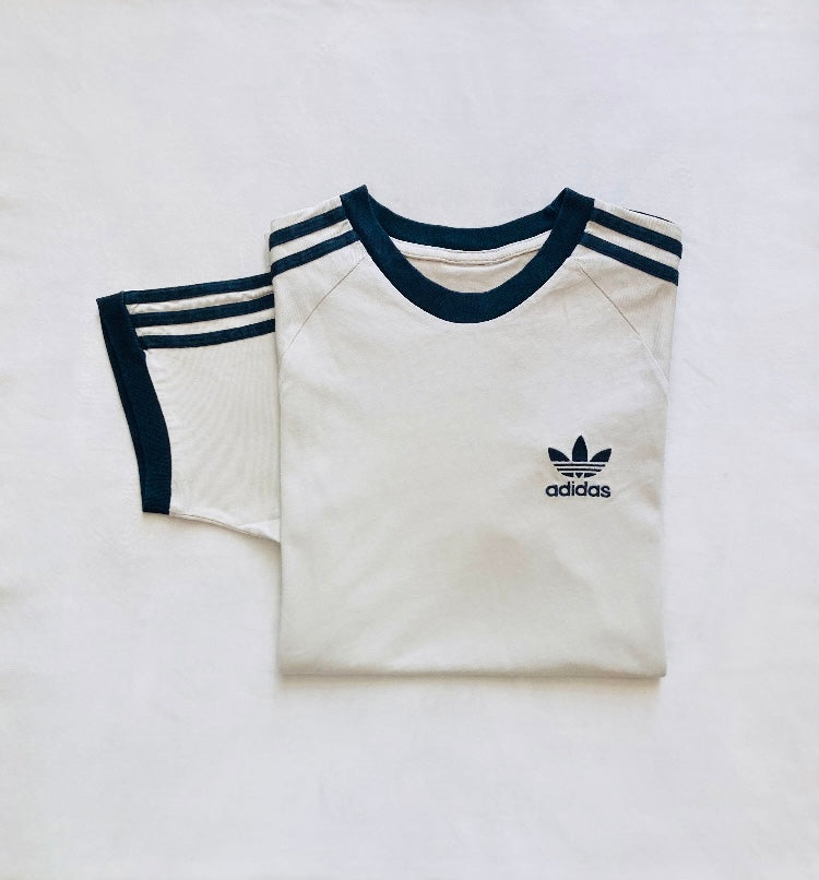 Adidas 3 stripes 90s t-shirt Alice In Vintage